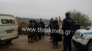 Δεκάδες μετανάστες στο μπλόκο των αγροτών στο Διδυμότειχο