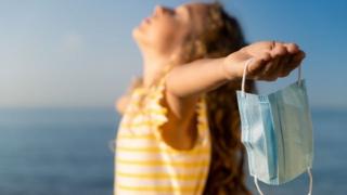 Τέλος οι μάσκες στα σχολεία & στα πανεπιστήμια - Τι ισχύει για τις εξετάσεις