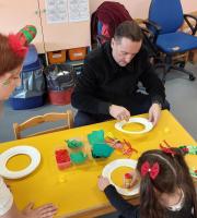 Χαρά και παιχνίδι στη χριστουγεννιάτικη γιορτή των παιδικών σταθμών Αλεξανδρούπολης.