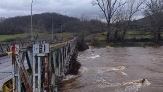 Ζητούν να κατασκευαστεί νέα γέφυρα στο Δέρειο, βουλευτές του ΚΚΕ