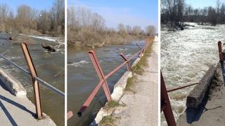 Σε κακή κατάσταση βρίσκεται η γέφυρα της Ελιάς στο Τρίγωνο (video)