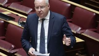 Εξετάσεις για δίπλωμα οδήγησης στα τουρκικά, ζήτησε ο βουλευτής Ιλχάν Αχμέτ