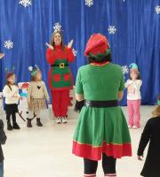 Χαρά και παιχνίδι στη χριστουγεννιάτικη γιορτή των παιδικών σταθμών Αλεξανδρούπολης.