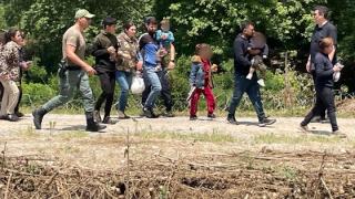 Ολοκληρώθηκε η διάσωση 145 παράνομων μεταναστών από νησίδα του ποταμού Έβρου 