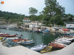 Makris'in küçük limanı farklı bir bakış ile.