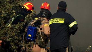 Χωρίς δουλειά το φετινό καλοκαίρι 300 συμβασιούχοι πυροσβέστες.