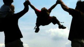 Παράταση για την καταβολή του οικογενειακού επιδόματος.