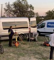 Η παρουσία ξένων επιστημόνων, προσθέτει μια ευχάριστη νότα στην καθημερινότητα των κατοίκων.