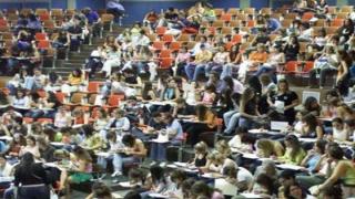Με συνέντευξη η επανεγγραφή για τους «αιώνιους» φοιτητές.
