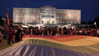 Ιστορική η χθεσινή απόφαση της Βουλής για το σύμφωνο συμβίωσης