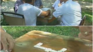 Παλιννοστούντες στην Αλεξ/πολη: Δεν μας θέλουν εδώ - Ξηλώνουν τα τραπέζια που καθόμαστε με σκοπό να μας διώξουν