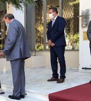 Στιγμιότυπο από την άφιξη της σε κεντρικό ξενοδοχείο της Αλεξανδρούπολης.