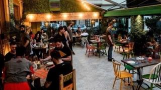 Κορονοϊός: Oι επιχειρήσεις εστίασης υποχρεούνται να ελέγχουν τα πιστοποιητικά