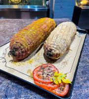 Ρολό χοιρινό & κοτόπουλο γεμιστό