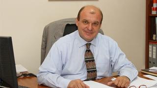 "Σκάει" η υποψηφιότητα του Δημήτρη Καραβασίλη πριν τα Χριστούγεννα;