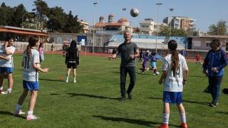 Το φεστιβάλ ποδοσφαίρου FWFC στην Αλεξανδρούπολη, με τον Άγγελο Μπασινά (video)