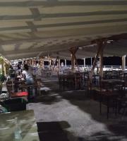 Άδειασαν τα μαγαζιά τα μεσάνυχτα - Πρωτόγνωρες εικόνες στην Αλεξανδρούπολη (φωτο)