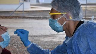 Αλεξανδρούπολη: Rapid tests διεξάγει το υγειονομικό προσωπικό του στρατού στους πολίτες