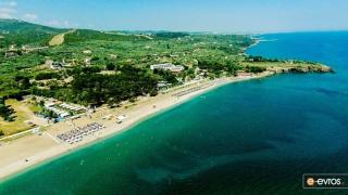 Λαϊκή Συσπείρωση: «Καμία παραλία δεν άφησαν ελεύθερη για τους δημότες της Αλεξανδρούπολης» 