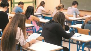 Λύκεια: Η μέθοδος του ακορντεόν "τσακίζει" την ζωή & την ψυχική υγεία των μαθητών