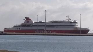 Στην Αλεξανδρούπολη το Superfast ΧΙ για τη φιλοξενία αστυνομικών που επιχειρούν στον Έβρο