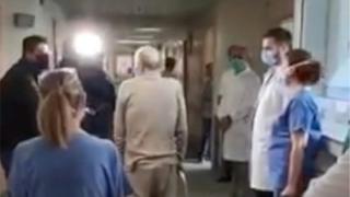 85χρονος από το Διδυμότειχο "πάλεψε" με τον κορονοϊό και βγήκε νικητής - Συγκινητικές στιγμές στο ΠΓΝΑ (video)