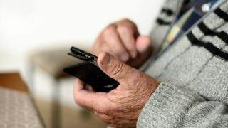 Ορεστιάδα: Προσποιήθηκε την κόρη της και απέσπασε 1.580 ευρώ από ηλικιωμένη