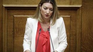 Τι απάντησε η Κεραμέως για τις κενές θέσεις λόγω ΕΒΕ στα Πανεπιστημιακά Τμήματα στον Έβρο