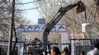 Τοποθετήθηκαν τσιμεντομπλόκ στον φράχτη του Έβρου