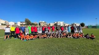 Παλαίμαχοι ποδοσφαιριστές της Αλεξανδρούπολης & του ΠΑΟΚ χάρισαν γκολ και θέαμα στο "Φώτης Κοσμάς" (video)