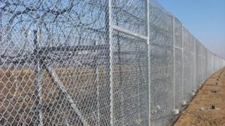 Ο φράχτης στον Έβρο θα είναι ένα ισχυρό μεταλλικό κιγκλίδωμα ύψους 5 μέτρων & βάθους 6 μέτρων
