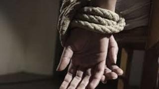 Κρατούσαν ομήρους σε δασική περιοχή της Κομοτηνής και ζητούσαν λύτρα για να τους αφήσουν ελεύθερους