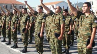 Έρχονται αλλαγές στο στρατό: Πόσο θα αυξηθεί η στρατιωτική θητεία