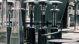 ΕΣΠΑ: Έως 5.000 ευρώ για θερμαντικά σώματα θα πάρουν οι επιχειρηματίες της εστίασης