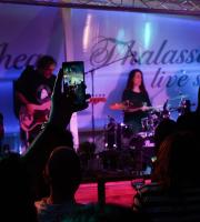 Oι Blues Wire ξεσήκωσαν τους πάντες στο Thea Thalassa the bar