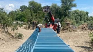 Στήνεται φράχτης 100 μέτρων απέναντι από τη νησίδα στη Νέα Βύσσα
