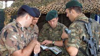 Μπαλτάς: Επιβεβαιώνονται οι οπλίτες εκπαιδευτικοί, ενδέχονται και προσλήψεις.