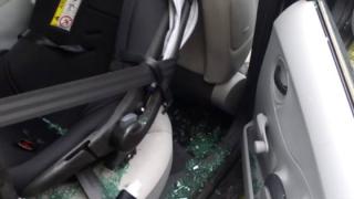 Άγνωστοι πέταξαν πέτρα σε αυτοκίνητο τραυματίζοντας βρέφος στην Αλεξανδρούπολη!