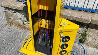 Αλεξανδρούπολη: Άγνωστοι ξήλωσαν εργαλεία από τον σταθμό επισκευής ποδηλάτου