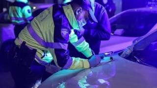 ΑΜΘ: Μαζί με το ποτό στα όρθια ήρθε και το πρόστιμο για ένα μαγαζί εστίασης