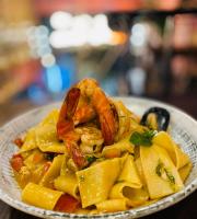 Deli & Wines