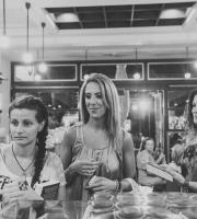 'Ανοιξε το νέο "Μελίρρυτον" στο κέντρο της Αλεξανδρούπολης για απολαυστικές γευστικές εμπειρίες