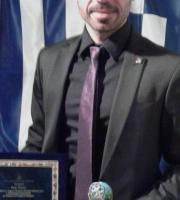 Ο Δεληγιώργης Κωνσταντίνος με τα βραβεία του.