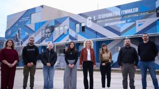 Δωρεά από τον "Δεσμό" και την "Epignosis" στο 6ο Πειραματικό Γυμνάσιο Αλεξανδρούπολης