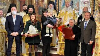 Η Μητρόπολη Αλεξανδρούπολης τίμησε μια ηλικιωμένη, μια νέα & μια υποψήφια μητέρα