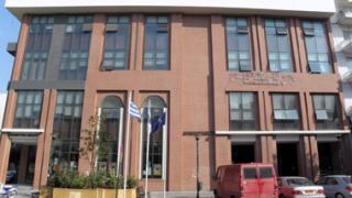 Αλεξ/πολη: Έκδοση αδειών χρήσης κοινόχρηστων χώρων και κυρώσεις για αυθαιρεσίες.