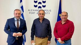 Ο Καπετάνιος του πλοίου "Αδαμάντιος Κοραής" επισκέφτηκε τον Οργανισμό Λιμένος Αλεξανδρούπολης