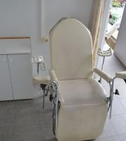 Το εσωτερικό της κινητής ιατρικής μονάδας 