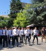 Παρελαύνουν τα σχολεία