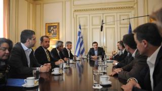 "Τα βρήκαν" Τσίπρας και Περιφερειάρχες για τα αποθεματικά.